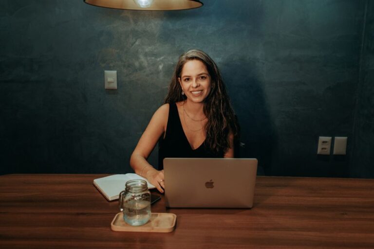 Como construir uma rede de contatos eficaz para alavancar sua carreira como freelancer